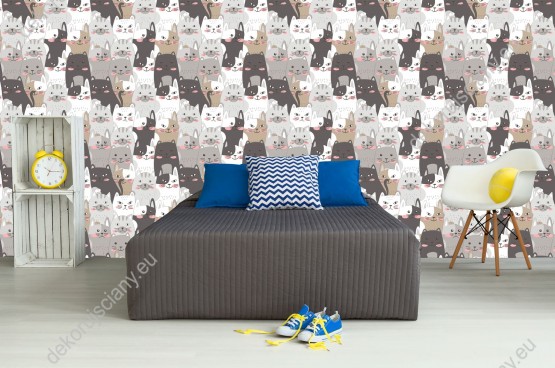 Wizualizacja tapety na ścianę do pokoju dziecięcego o tematyce zwierzęcej. Różnokolorowe koty stojące w grupie.