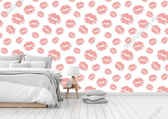 Wizualizacja tapety do każdego pomieszczenia, przedstawiająca namiętne, różowe usta, na białym tle.