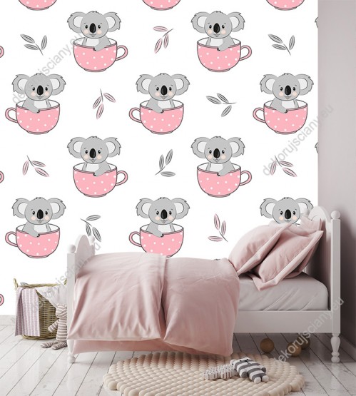 Wizualizacja tapety do pokoju  dziecięcego,  sypialni. Tapeta w urocze misie koala  w różowych filiżankach, na białym tle.