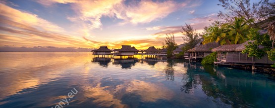 Wzornik fototapety z panoramą zachodzącego słońca na Malediwach. Fototapeta do pokoju dziennego, sypialni, salonu, biura, gabinetu, przedpokoju i jadalni.