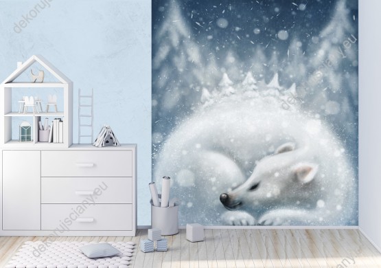 Wizualizacja fototapety do pokoju dziecięcego i młodzieżowego z zimową aurą przedstawiającego białego niedźwiedzia śpiącego wśród drzew i padającego śniegu.