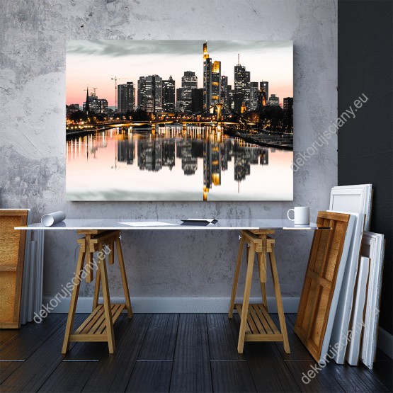 Wizualizacja, nowoczesny obraz miasta Frankfurt o zachodzie słońca. Obraz do salonu, sypialni, pokoju dziennego, gabinetu, biura, przedpokoju, jadalni.