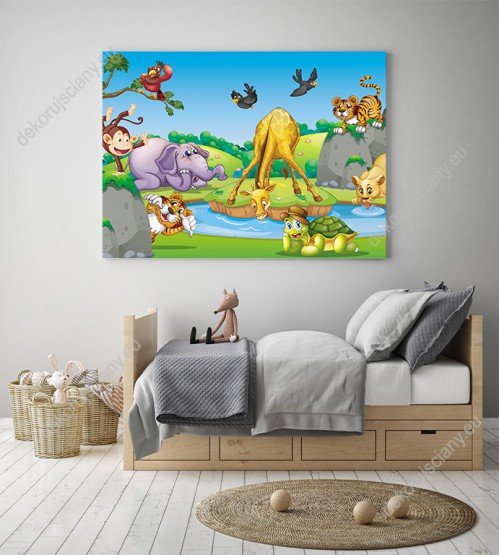 Wizualizacja obrazu do pokoju dziecięcego przedstawiająca grupę dzikich zwierząt afrykańskich. Żyrafa, tygrysy, lwica, słoń, żółw, małpka, papuga i ptaki odpoczywające przy wodopoju.