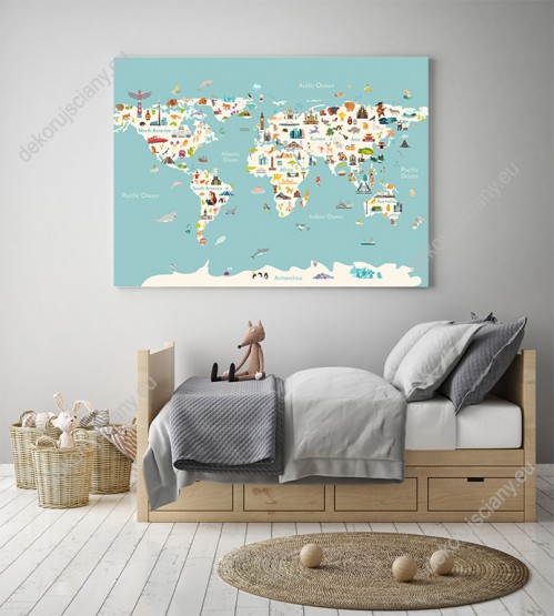 Wizualizacja obrazu do pokoju dziecięcego przedstawiająca kolorową mapę świata ze zwierzętami i charakterystycznymi elementami różnych krajów, na błękitnym tle mórz i oceanów.