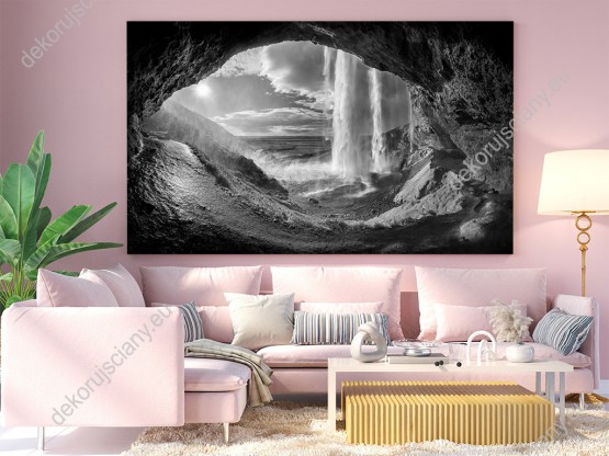 Wizualizacja, czarno-biały obraz z widokiem na wodospad z wnętrza jaskini. Obraz do pokoju dziennego, sypialni, salonu, gabinetu, biura, przedpokoju i jadalni.