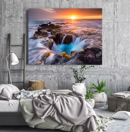 Wizualizacja obrazu z widokiem na cudowny krajobraz zachodzącego słońca nad Basenami raju, pięknymi wodospadami na Hawajach. Obraz do pokoju dziennego, salonu, sypialni, gabinetu, biura, przedpokoju i jadalni.