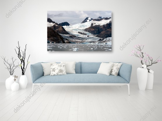 Wizualizacja obrazu z widokiem na lodowce Alaski i kry lodowe pływające po wodzie. Obraz do pokoju dziennego, sypialni, salonu, gabinetu, biura, przedpokoju i jadalni.