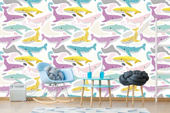 Wizualizacja tapety na ścianę do pokoju dziecięcego w płynące, różowe, zielone i żółte wieloryby i różne wzory, na białym tle.