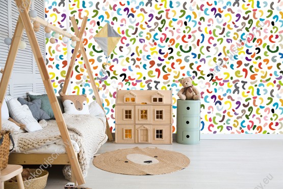 Wizualizacja tapety do pokoju dziecięcego, młodzieżowego kolorowe przecinki malowane ręką małego malarza.