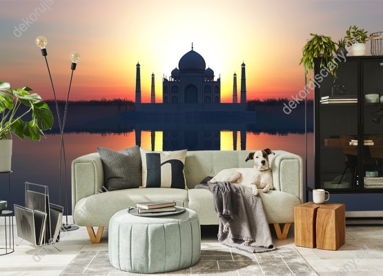 Wizualizacja fototapety z widokiem barwnej Marina Bay w Dubaju. Nowoczesna fototapeta świetnie sprawdzi się w pokoju dziennym, salonie, sypialni, przedpokoju, jadalni, biurze oraz pokoju młodzieżowym.