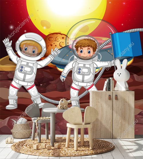 Wizualizacja fototapety do pokoju dziecięcego z motywem kosmicznym przedstawiająca astronautów wbijających flagę na nowej, obcej planecie.