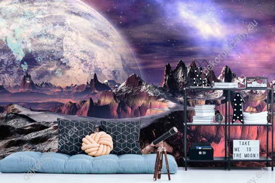 Wizualizacja fototapety z widokiem na tajemniczą, obcą planetę w przestrzeni kosmicznej. Fototapeta do pokoju dziennego, młodzieżowego, salonu, biura, gabinetu, sypialni, przedpokoju i jadalni.