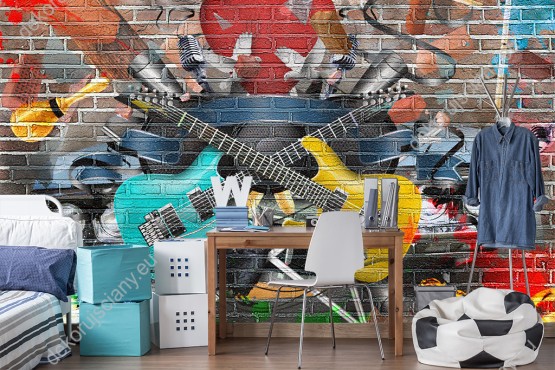 Wizualizacja fototapety do pokoju dziennego, dziecięcego, młodzieżowego, sypialni, salonu. Fototapeta przedstawia graffiti na murze z gitarami, głośnikami i instrumentami muzycznymi ułożonymi w kolorowy kolaż.