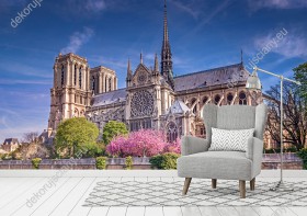 Wizualizacja fototapety z widokiem na Katedrę Notre-Dame w Paryżu wiosną. Rodzaj takiej fototapety świetnie sprawdzi się w pokoju dziennym, salonie, sypialni, przedpokoju, jadalni, biurze.