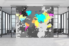 Wizualizacja fototapety do pokoju młodzieżowego, sypialni lub biura przedstawiający mapę świata w nowoczesnym stylu z kolorowymi kontynentami na szarym tle.