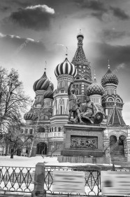 Wzornik, czarnobiały obraz z widokiem na katedrę Świętego Bazylego w Moskwie. Obraz do pokoju dziennego, sypialni, salonu, biura, gabinetu, przedpokoju i jadalni.