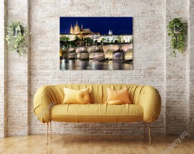Wizualizacja obrazu z widokiem na Pragę w nocy, oświetlony Most Karola i Katedrę świętego Wita. Obraz do pokoju dziennego, sypialni, salonu, biura, gabinetu, przedpokoju i jadalni.