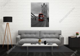 Wizualizacja obrazu z widokiem na czerwony autobus przejeżdżający przez most Tower Bridge. Obraz do pokoju dziennego, młodzieżowego, sypialni, salonu, biura, gabinetu, przedpokoju i jadalni.