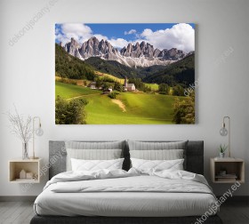 Wizualizacja obrazu z widokiem górskich szczytów Dolomitów w Alpach. Obraz do sypialni, salonu, biura, gabinetu, przedpokoju, jadalni.
