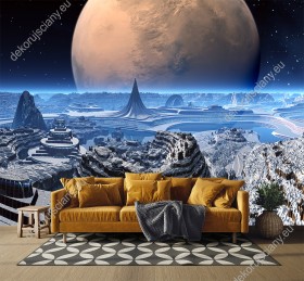 Wizualizacja fototapety z widokiem na futurystyczne miasto kosmiczne pokryte delikatnym śniegiem, z obcą planetą w tle. Fototapeta do pokoju dziennego, młodzieżowego, sypialni, salonu, biura, gabinetu, przedpokoju i jadalni.