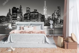 Wizualizacja czarnobiałej fototapety z widokiem na wieżowce Manhattanu w USA. Fototapeta do pokoju dziennego, młodzieżowego, salonu, biura, gabinetu, sypialni, przedpokoju i jadalni.